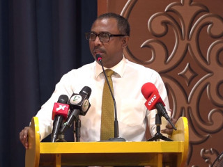 މެދުހެންވޭރު ދާއިރާގެ މެމްބަރު އަލީ އާޒިމް- އާޒިމް ވަނީ ޕާލިމެންޓަރީ ގްރޫޕުން ކުރަމުންދާ މަސައްކަތްތަކުގެ ތަފްސީލުތައް ދެއްވާފައި