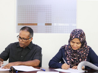 ެހަ ރަށެއްގެ ގޮނޑުދޮށް ހިމާޔަތް ކުރުމުގެ ޑިޒައިނިންގ މަސައްކަތް ކޮންޓްރެކްޓަރާ ހަވާލުކުރުން