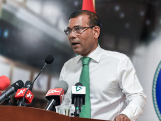 ބުދަ ދުވަހުގެ ރޭ ބޭއްވެވި ނޫސްވެރިންގެ ބައްދަލުވުމުގައި ރައީސް ނަޝީދު ވާހަކަ ދައްކަވަނީ