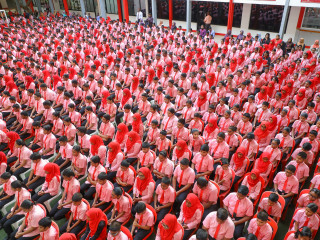 Iskandhar School students