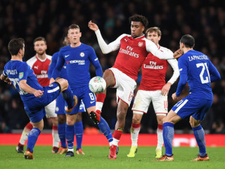 އާސެނަލް އާއި ޗެލްސީ އިނގިރޭސި ޕްރިމިއަރ ލީގުގައި ކުޅުނު މެޗެއްގެ ތެރެއިން