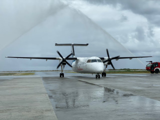 ނ.މާފަރު އިންޓަނޭޝަނަލް އެއަރޕޯޓުގެ ރަންވޭގައި ފްލައިޓެއް ޖައްސަނީ