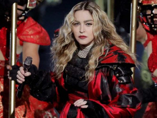 މެޑޯނާ ފްރާންސްގައި ބާއްވަން އުޅުނު ޝޯވ ކެންސަލްކޮށްފި