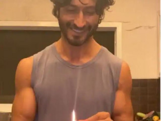 ވިދްޔުތު ޖަމްވަލް