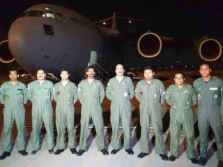 ރެސްކިއ އޮޕަރޭޝަންގައި ޙަރަކާތްތެރިވާ އިންޑިއާ ވައިގެ އަސްކަރިއްޔާގެ ޓީމެއް