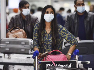 ދިއްލީ އިންޓަނޭޝަނަލް އެއަރޕޯޓުގައި ބަޔަކު ފުރަން ގޮސް