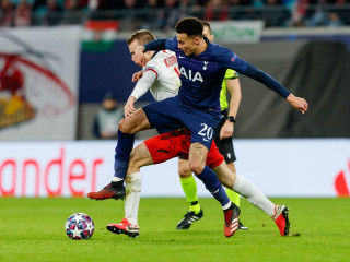 ލެއިޕްޒީގް އާއި ޓޮޓެންހަމް ބައްދަލުކުރި މެޗުގެ ތެރެއިން