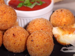 ޕޮޓޭޓޯ ޗީޒް ބޯލްސް