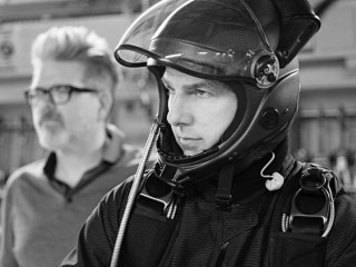 ޓޮމް ކްރޫޒް