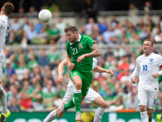 ނިއު ޒީލެންޑުގެ ބަދަލުގައި އިންގްލެންޑުން ނުކުންނާނީ އަޔަލެންޑާ ދެކޮޅަށް