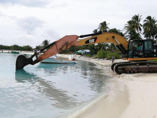 ރަކީދޫ ބަނދަރު ފުންކުރުމުގެ މަސައްކަތް ފަށައިފި