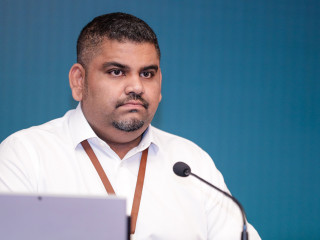 ކޮވިޑް-19 ޓާސްކްފޯހުގެ ތަރުޖަމާނު މަބްރޫކު އަޒީޒް ވަނީ އިތުރު ކޭސްތަކެއް ޕޮޒިޓިވްވެފައިވާކަން އިއުލާނު ކުރައްވާފައި
