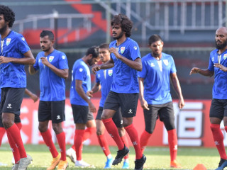 މީގެ ކުރިން ގައުމީ ފުޓްބޯޅަ ޓީމުން ކުރިއަށް ގެންދިޔަ ފަރިތަކުރުންތަކުގެ ތެރެއިން