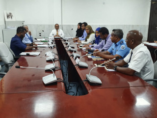 ފުލުހުންގެ ގާނޫނަށް އިސްލާހު ގެނައުމުގެ ބިލުގެ މަސައްކަތް ކޮމިޓީން ކުރިއަށްގެންދަނީ