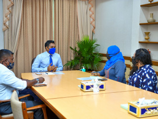 ނައިބާ ރައީސް އާއި ޑައިބިޓީސް ސޮސައިޓީން ބައްދަލު ކުރައްވަނީ