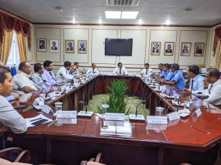 ދަތުރުފަތުރާބެހޭ ބިލް ޑްރާފްޓްކުރާ ކޮމެޓީން ހޯމަ ދުވަހު ބޭއްވި ބައްދަލުވުމުގެ ތެރެއިން --