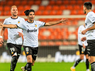 ވެލެންސިއާ އާއި ރެއާލް ބައްދަލުކުރި މެޗުގެ ތެރެއިން: މި މެޗުން ވެލެންސިއާ މޮޅުވީ 4-1 ން