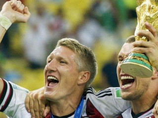 2014 ވަނަ އަހަރު ވޯލްޑްކަޕް ކާމިޔާބުކުރުމަށްަފަހު އުފާ ފާޅު ކުރަނީ