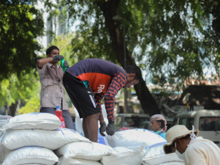 ބިދޭސީ މަސައްކަތްތެރިއެއް: ގިނަ އަދަދެއްގެ ބަޔަކު ދިރިއުޅެނީ ވަރަށް ހާލުގައި