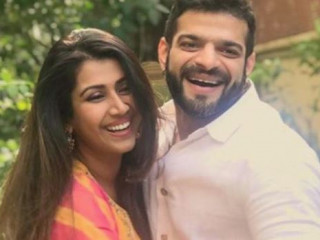 ކަރަން ޕަޓޭލް އާއި އަންހެނުން އަންކީތާ ބަރްގާވް