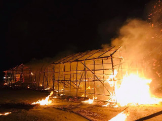 އަދައިގެންދިޔަ އެ ފަންގެތަކަކިީ މި އަހަރު ގައްދޫއަށް ޒިޔާރަތްކުރި ބައިންލައަގްވާމީ ގާލް ގައިޑުންނަށް ދިވެހިންގެ ސަގާފަތް ދައްކާލުމަށް ހަދާފާވާ ގެތަކެކެވެ.