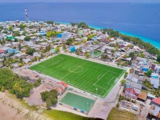 ހޮޅުދޫ ފުޓްބޯޅަ ދަނޑު