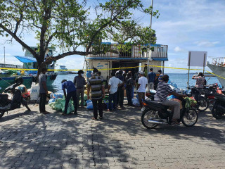 މާލެސިޓީ ލޮކްޑައުން ކުރުމާ ގުޅިގެން ދަތުރުފަތުރު ކުރުން ވަނީ ހުއްޓިފައި