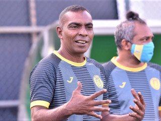 ހޮނިހިރު ދުވަހު ވެލެންސިއާއިން ކުރިއަށްގެންދިޔަ ފަރިތަކުރުންތަކުގެ ތެރެއިން ކޯޗު އާތީ