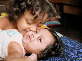 ބަސްތާ ދަށުވެ މަރުވި ޖިއާންގެ އުފަންދުވަހުގެ ހަދިޔާ ބެހުުމުގައި 3 އަހަރުގެ ކޮއްކޮ އަވަދިނެތި!