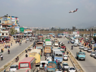 ނޭޕާލުގެ ކަތަމަންޑޫގެ ކާރޫ ބާރު ބޮޑު މަގެއް