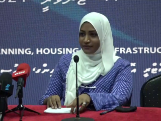 ދަތުރުފަތުރާބެހޭ ވަޒީރު އާއިޝަތު ނަހުލާ