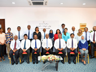 ރައީސް ސޯލިހާ ވަޒީރުންނާ އެކު ސަފީރުން