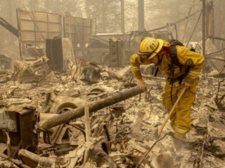 ކެލިފޯނިއާ ގައި އަލިފާންގަނޑު އަންނަނީ ހަލުވި ކަމާއެކު ފެތުރެމުން