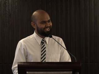 ފިނޭންސް މިނިސްޓްރީގެ ސްޓޭޓް މިނިސްޓަރ އަހުމަދު ޝަރީފް