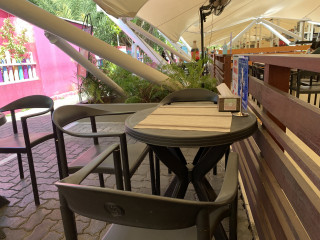 މާލޭގެ ރެސްޓޯރެންޓެއް