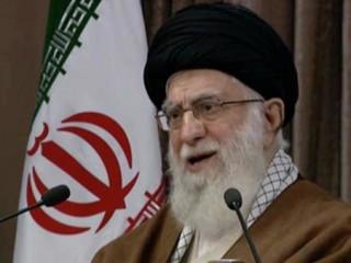 ޢާޔަތުﷲ ޚާމަނާއީ - ޚާމަނާއީއަކީ އިސްރާއީލާއި އެމެރިކާގެ ހަތުރުވެރިއެއް