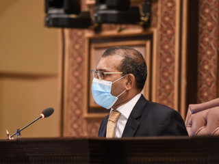 ރައްޔިތުންގެ މަޖިލީހުގެ ރައީސް، ރައީސް މުހައްމަދު ނަޝީދު ރައްޔިތުންގެ މަޖިލީހުގެ ޖަލްސާއެއްގައި ވާހަކަ ދައްކަވަނީ