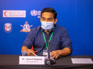 އެޗްއީއޯސީގައި ހޯމަ ދުވަހުގެރޭ ބޭއްވި ޕްރެސް ބްރީފިންގައި ޑރ. ޝަހީދު ވާހަކަ ދައްކަނީ