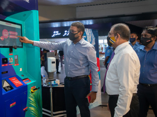 އުރީދޫއިން އެއަރޕޯޓުގައި ފަތުރުވެރިންނަށް ޚާއްސަކޮށްގެން ސެލްފް ސަރވިސް ކިއޮސްކްގެ ޚިދުމަތް ދޭން ފަށައިފި