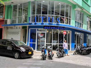 ލިޓަސް އޮޓޯމޯބައިލްސް ޝޯރޫމް