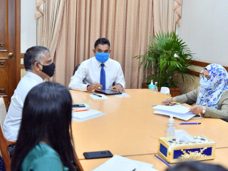 ރައީސް އޮފީހުގައި ބޭއްވި ބައްދަލުވުމުގެ ތެރެއިން ނައިބު ރައީސް ވާހަަކަ ދައްކަވަނީ