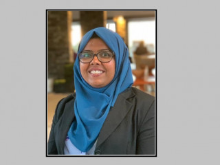 ޗީފް ޖުޑީޝަލް އެޑްމިނިސްޓްރޭޓަރގެ މަޤާމަށް އައްޔަން ކުރެއްވި މ. ބަނަފްސާވިލާ، އަލްއުސްތާޛާ ޢާއިޝަތު ރިޒުނާ