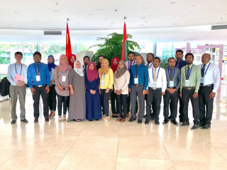 ސެމިނާގައި ބައިވެރިވާ އޮފިޝަލުން