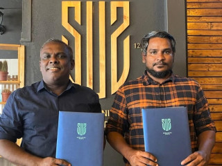 ސަސްގެ އެއްބަސްވުމުގައި މުޙައްމަދު ޝިޔާޒް (މޯހަން) ސޮއިކުރުމަށްފަހު