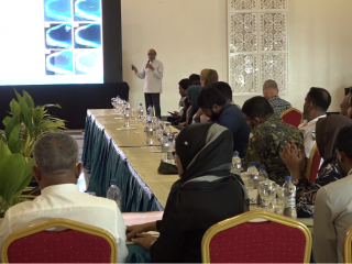 Inside the conference for the Male\'-Thilafushi Bridge