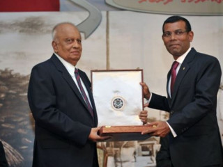 2011 ވަނަ އަހަރު ނިޝާން ޢިއްޒުއްދީންގެ ޢިއްޒަތުގެ ވެރިޔާގެ ލަގަބު އެރުވި ރަސްމިއްޔާތުގެ ތެރެއިން
