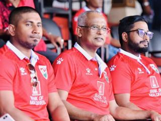 ރައީސް ޞާލިޙާއި، ކުޅިވަރާ ބެހޭ ވަޒީރު އަދި އެފްއޭއެމްގެ ރައީސް: ރާއްޖެ އާއި ގުއާމް ބައްދަލުކުރި މެޗު ބައްލަވާލައްވަނީ