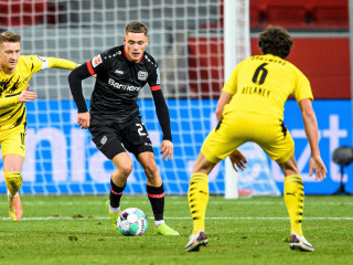 ލެވަކޫސެނާއި ޑޯޓްމުންޑް ބައްދަލުކުރި މެޗުގެ ތެރެއިން: މި މެޗުން ލެވަކޫސެން މޮޅުވީ 2-1 ން