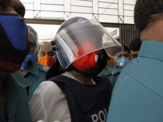 މަޖީދް ހައްޔަރުކޮށްގެން ކޯޓަށް ގެންދަނީ