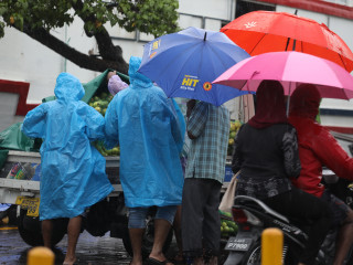 މޫސުން ގޯސްވެ ބޯކޮށް ވާރޭ ވެހޭ ދުވަހެއް